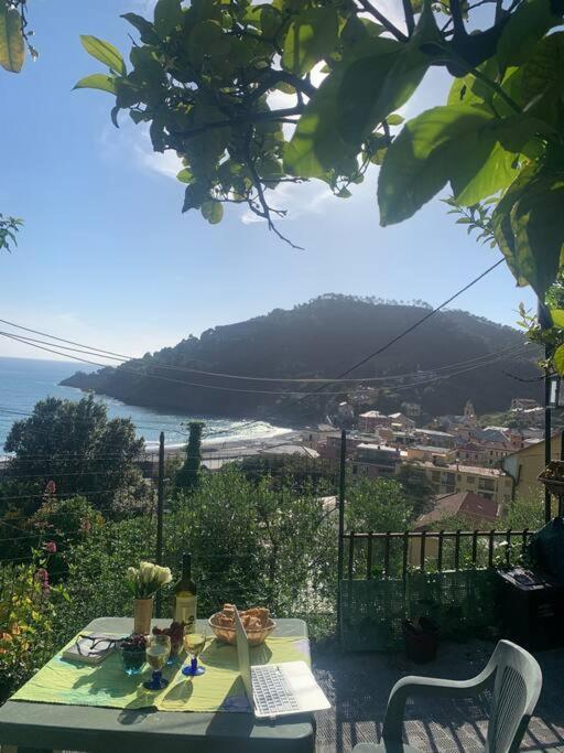 Apartamento Cozy Beach House With Nice Garden, Basic Feel Bonassola Exterior foto